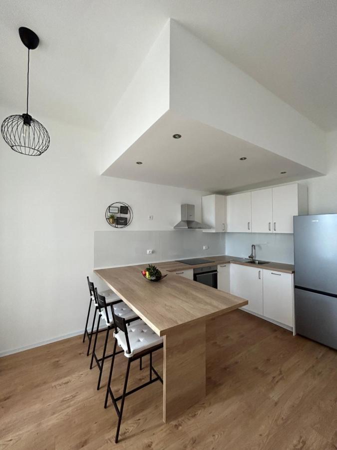 Nina & Lola Apartment Рийека Екстериор снимка